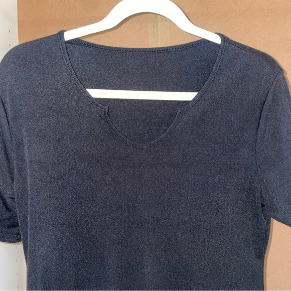 Black Notch Neck Relaxed Fit T-Shirt - Picture 2 of 4